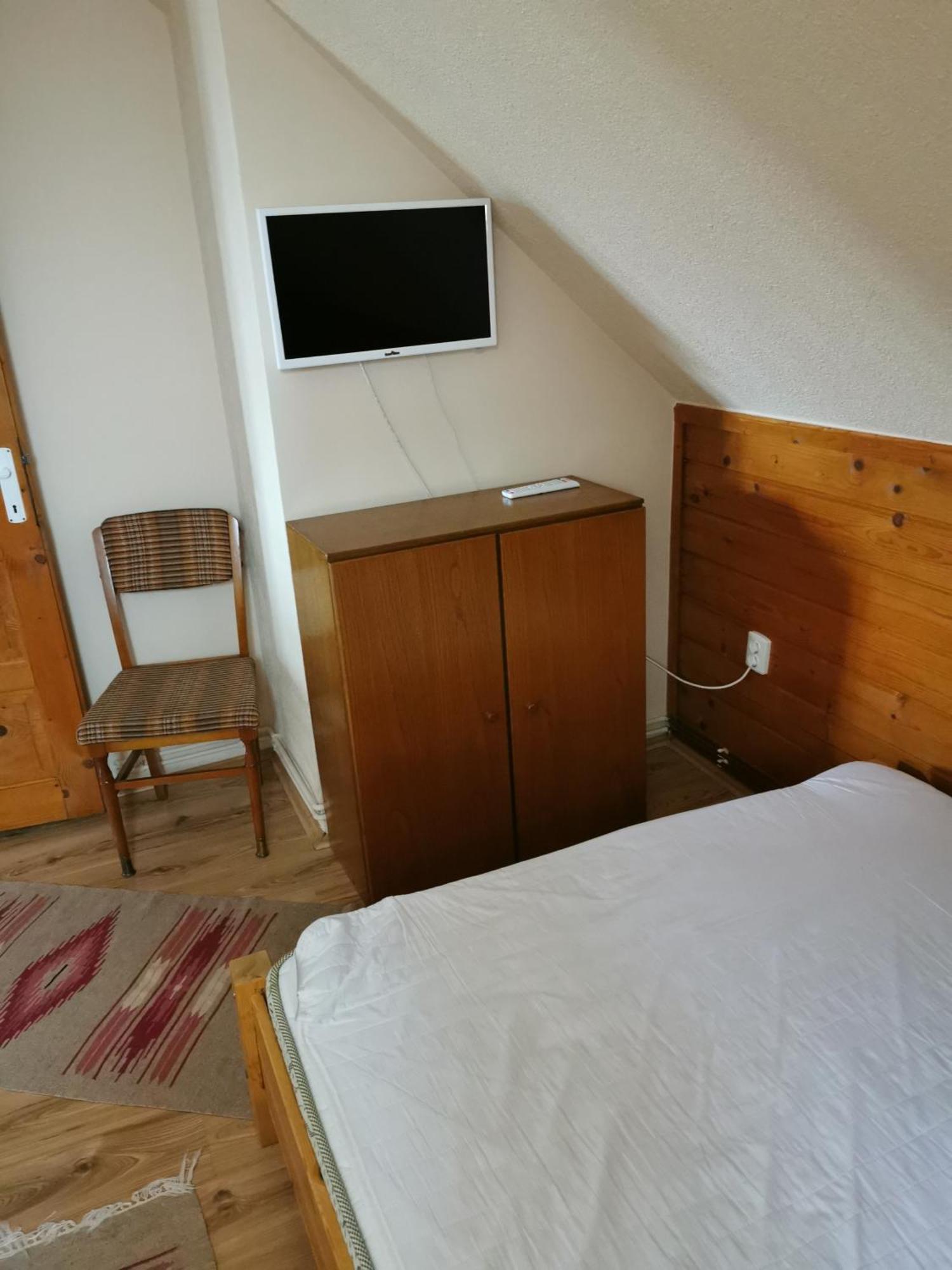 Emilia Vendeghaz Hotell Ciumani Eksteriør bilde